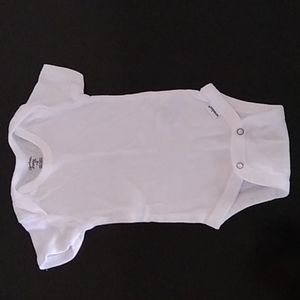 Gerber organic onesie 0-3 months